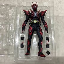 1円〜 BANDAI SPIRITS S.H.Figuarts 仮面ライダーゼロワン ヘルラジングホッパー_画像2