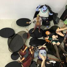 1円〜 訳あり ジャンク ONE PIECE モンキー・D・ルフィ ロロノア・ゾロ シャンクス ナミ ニコ・ロビン 他_画像2