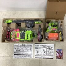 1円〜 バンダイ DXライダーガシャットシリーズ 仮面ライダーエグゼイド DXゲーマドライバー&キメワザスロットホルダーセット_画像2