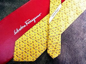 ♪vr0602♪良品♪【Ferragamo】フェラガモ【犬 いぬ 動物 柄】ネクタイ