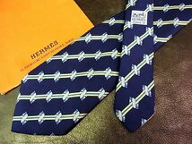 ♪vr0172♪良品♪【HERMES】エルメス【馬 ウマ 動物 ストライプ 柄】ネクタイ_画像1