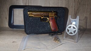 精巧1/3スケール ミニチュアモデルガン　コルトM1911 ガバメント　ウッドグリップ　ゴールド　保存BOX＋スタンド＋追加ダミーカート