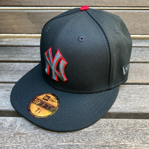 USA正規品 【7】 Newera ニューエラ NY Yankees ニューヨーク ヤンキース 59FIFTY 黒/赤 Executive WS ワールドシリーズ (19-22)_画像5