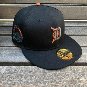 USA正規品【7.1/4】 Newera ニューエラ DET Tigers デトロイト タイガース Inflammable タイガースタジアム限定 サテン MLB 59FIFTY (10-8)