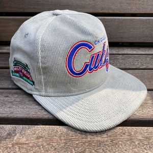 海外限定 Newera ニューエラ 【THE GOLFER】 MLB シカゴ カブス CHICAGO CUBS コーデュロイ スナップバックキャップ USA正規品