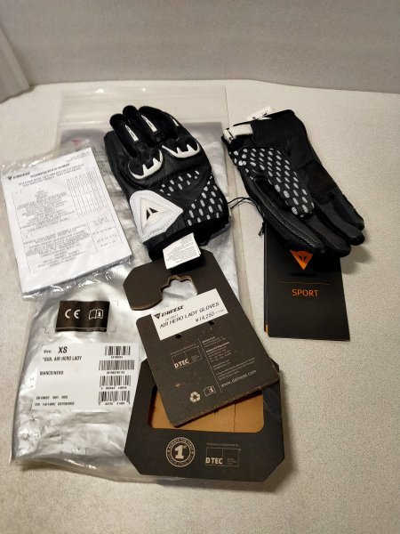 2025年最新】Yahoo!オークション -ダイネーゼ dainese グローブ