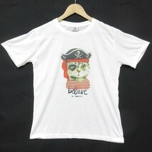 【送料無料】【新品】半袖Tシャツ かわいい ネコ ねこ 猫 アニマル 海賊 パロディ 白 メンズM レディースL 男女兼用■TB5200_画像1