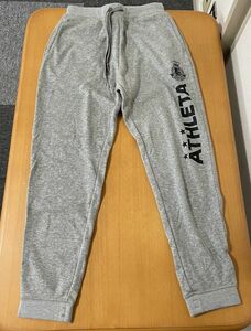 289☆送料無料☆ATHLETA　アスレタ☆裏起毛スウェットパンツ　グレー　未使用品 サイズ160