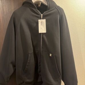 alyxリバーシブルパーカー