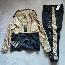 新品 正規品 adidas アディダス THREE STRIPES 上下セット セットアップ ナイロン ジャージ 黒 ブラック ベージュ L_画像1