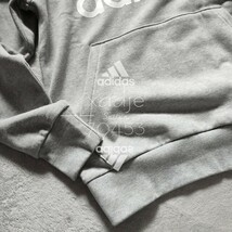 新品 正規品 adidas アディダス 上下セット ロゴ プリント 刺繍 セットアップ スウェット パーカー パンツ 灰 グレー 白 M_画像4