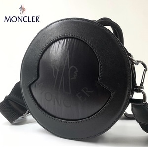 【新品未使用】モンクレール MONCLER クロスボディバッグ ブラック 黒 バック ウエストポーチ ショルダーバッグ ロゴ 肩掛け 未使用