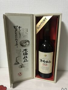 SUNTORY サントリー ウイスキー ピュアモルトウイスキー 木桶仕込1981年直火蒸溜　古樽ボトル 箱付