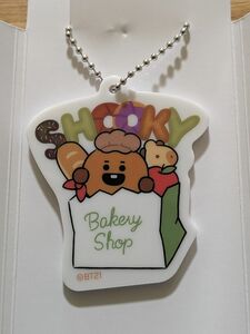 BT21 ファミリーマート限定　オリジナルアクリルキーホルダー　SHOOKY