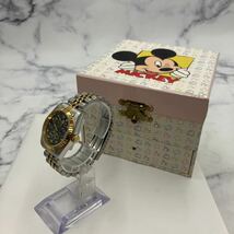 ◆【売り切り】Disneyディズニー 80周年記念 2000本限定 腕時計 0452/2000 SS デイト ゴールド×シルバーカラー 黒文字盤 クオーツ _画像1
