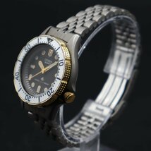 CITIZEN シチズン クォーツ ダイバー 200M防水 2031-206207Y ブラック文字盤 純正ブレス ヴィンテージ レディース/ボーイズ腕時計_画像2