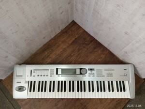 KORG　コルグ　TRITON LE61 シンセサイザー キーボード　トライトン　ピアノ　楽器　鍵盤楽器　ジャンク