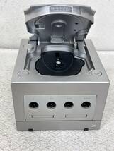 M-4934 【同梱不可】980円～ 現状品　Nintendo/任天堂　GAME CUBE　ゲームキューブ　本体・コントローラーセット　テレビゲーム　通電OK　_画像7