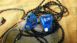 64audio　カスタムIEM　a4s 