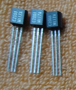 NEC トランジスター 2SC2001　低Vce(sat)=0.2V、Vceo:25V、Ic:700mA、３本セット　未使用品