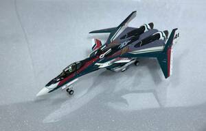 ■完成品 1/144 VF-31S ジークフリード アラド メルダース機 ファイターモード ♯ マクロスΔ マクロスデルタ