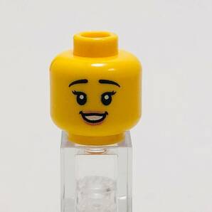 【新品未使用】レゴ LEGO ミニフィグ ヘッド 頭 34 下がり眉毛 下眉 女性 シティ ダブルヘッドの画像1