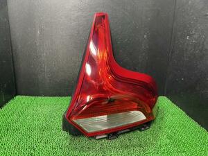  Volvo 40 series DBA-MB4164T right tail lamp 708 31395845