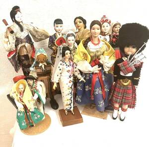 アンティークドール　世界の人形　まとめ　民族衣装　オリンピック　世界土産　郷土人形　伝統工芸 着物 レトロ 置物 