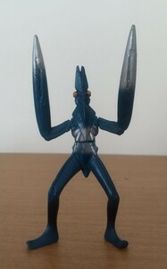 ウルトラマン 怪獣 フィギュア バンダイHG バルタン星人 パワードバルタン (KA-19-1)