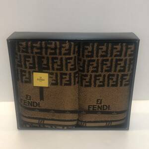 【送料無料】 FENDI/フェンディ/正規品/新品未使用/バスタオル/2枚セット/バス用品/ズッカ柄 (231y)