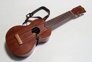 【a11】 Famous Ukulele フェイマス ウクレレ FS-3 日本製 ソフトケース付き 弦楽器