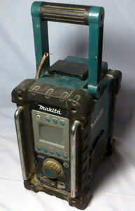 【送料無料】マキタ/makita AM/FM 充電式ラジオ MR100 バッテリー、アダプターなし 本体のみジャンク品
