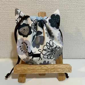 【人気商品】ネコと花のかわいい猫耳巾着 イヤホンケース 小物入れ ハンドメイド 巾着袋