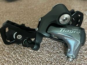 極上美品 SHIMANO Tiagra RD-4700-GS リアディレイラー 10S ミディアムケージ 