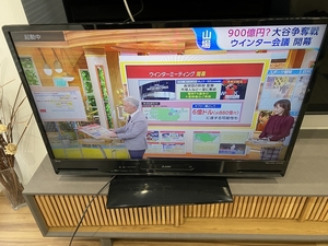 ＃7095　三菱 40型液晶テレビ BD/HDD内蔵 LCD-A40BHR7 2015年製 地上波視聴可能 内蔵HDD故障 ジャンク扱い