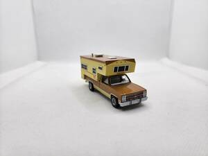 GREENLiGHT グリーンライト 1/64 1986 CHEVY SILVERADO WITH WINNEBAGO SLIDE-IN CAMPER (開封品、現状渡し)