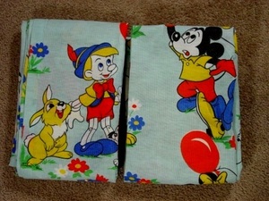 ミッキーミニー☆ピノキオ☆デイジー　風船柄　カーテン2枚セット　ビンテージ　レア柄　発色良好