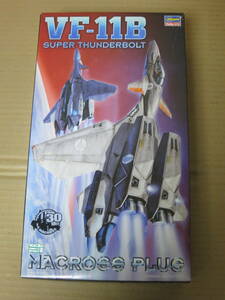 マクロスプラス MACROSS PLUS 1/72　VF-11B スーパーサンダーボルト バルキリー ファイター　長谷川製作所 ハセガワ Hasegawa プラモデル