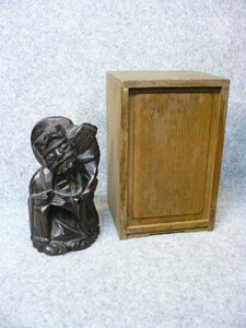 木彫り 置物 [B22460] 高さ14.5cm 幅8cm 木製 アイヌ 老人像 ガラス眼 インテリア 彫刻