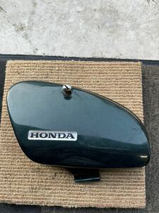 HONDA スーパーカブ50 サイドカバー　FI AA01