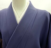 【日本橋つつ井】=正絹　色無地　薄紫色　どっしりとした一越の生地　裄長め　身巾かなり広め　Lサイズ　中古美品　紋は入っていません_画像1