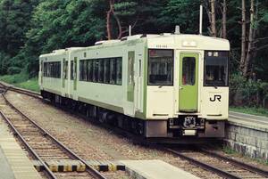 鉄道写真　東日本旅客鉄道（JR東日本）　キハ111・112形100番台　Lサイズ　ネガ・データ化