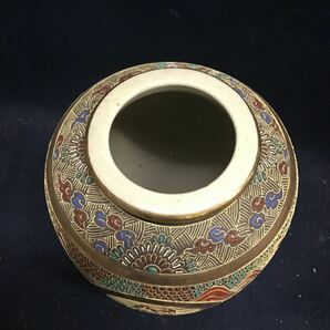 羅漢図 薩摩焼 金襴手 阿羅漢 仏画 金彩 花器 花入 花瓶 壺 飾壷 観音図 豪華絢爛の画像7