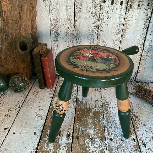 विंटेज लंबा पेंट मिल्क स्टूल लकड़ी की गोल कुर्सी लकड़ी की कुर्सी कुर्सी प्राकृतिक विंटेज प्राचीन पुराने उपकरण फर्नीचर, हस्त शिल्प, हस्तशिल्प, लकड़ी, रँगना, थोर पेंट