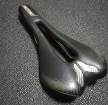 Selle Italia SLR サドル セライタリア 軽量 穴あき_画像2