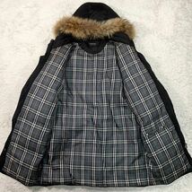 極美品 バーバリー ブラックレーベル フード ファー ダウン コート ノバチェック 黒 M BURBERRY BLACKLABEL ジャケット ブルゾン アウター_画像3