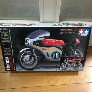 1／12オートバイ　Honda RC166 GPレーサー　1966年ロードレース世界選手権250ccチャンピオンマシン