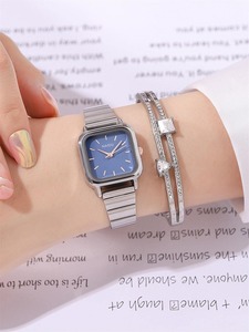 腕時計 レディース セット 1個 女性 シルバー 亜鉛合金 ストラップ ビジネス 四角形 ダイヤルクォーツウォッチ & 1個 バン
