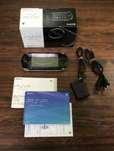SONY PSP3000 Handheld Black console tested W/box ソニー PSP ピアノ・ブラック 本体 箱説明書付 動作確認済 C941_画像1