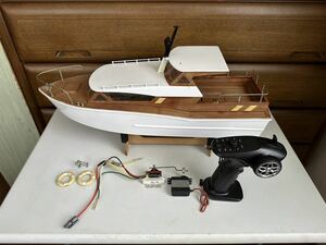 RC ボート KNK JUPITER P550 中古